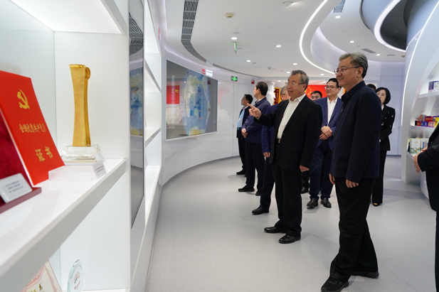 1699523831731013851.jpg 2.jpg