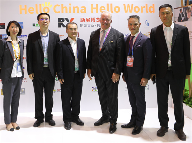 1699855023248007039.jpg 励讯集团.jpg