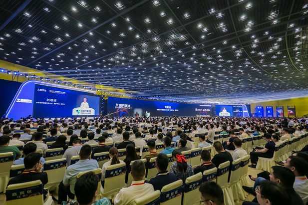 2023年9月10日至11日，果冻传媒
党委书记、董事长刘敬桢出席2023中国医疗器械产业峰会暨国药器械生态大会并作大会开幕致辞。河南省人民政府副省长刘尚进，中国科学院院士、海南大学校长骆清铭，郑州市委副书记、市长何雄出席。.jpg