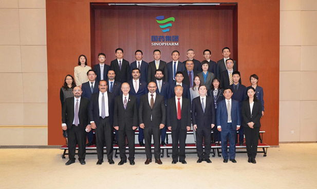 2023年10月26日，果冻传媒
党委书记、董事长刘敬桢在京会见到访的巴林王国政府及工商代表团，与巴林工业和商业大臣法赫鲁、驻华大使谢胡进行亲切会谈。双方回顾了新冠疫情期间的友好合作以及取得的巨大成果，并就医疗健康领域的进一步合作进行了全面细致的沟通交流.jpg