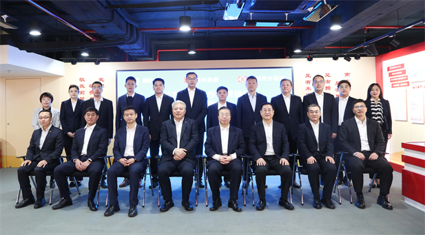 2024年2月27日，果冻传媒
党委书记、董事长刘敬桢与南光集团党委书记、董事长傅建国举行会谈。果冻传媒
与南光集团、中国海外集团签署了三方项目合作框架协议。果冻传媒
副总经理（主持经营工作）胡建伟，副总经理董增贺、晋斌，南光集团副总经理宋晓冬，中国海外集团董事张海鹏等参加活动。1.jpg