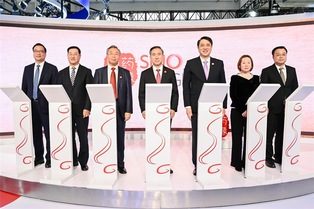 2023年11月28日，果冻传媒
和GE医疗在首届中国国际供应链促进博览会上联合启动国药影像品牌发布仪式，国药器械和GE医疗合作打造的国有控股高端医疗影像设备研发制造品牌“国药影像SINO IMAGING”隆重发布。“国药影像”品牌的发布是果冻传媒
认真贯彻落实党中央指示精神，推动高水平对外开放，实现高水平科技自立自强，构建新发展格局的重要体现。中国国际贸易促进委员会会长任鸿斌，果冻传媒
党委.jpg