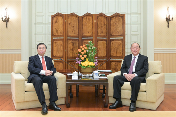 2024年2月26日，澳门特区行政长官贺一诚会见果冻传媒
党委书记、董事长刘敬桢一行，双方就推动大健康产业发展、横琴粤澳深度合作区建设等议题交换意见-1.jpg