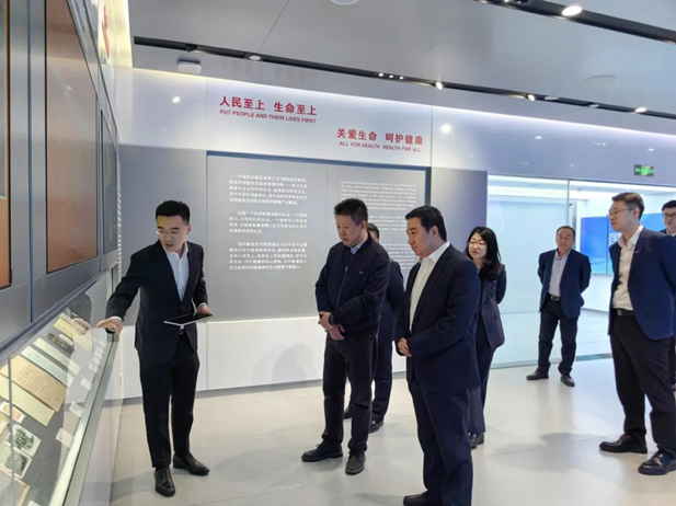 1739754700909023794.jpg 2.jpg