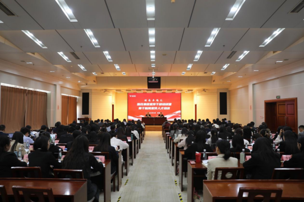 1745398647685077179.png 1.png