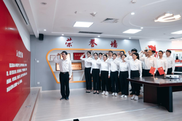 1748328076666058001.png 3.png