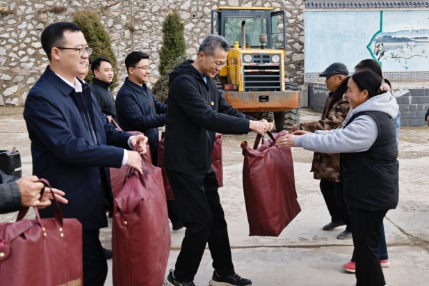 1761814610222002746.jpg 直沟村捐赠.jpg