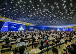 2023年9月10日至11日，果冻传媒
党委书记、董事长刘敬桢出席2023中国医疗器械产业峰会暨国药器械生态大会并作大会开幕致辞。